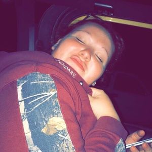 Meet your Posher, Molly